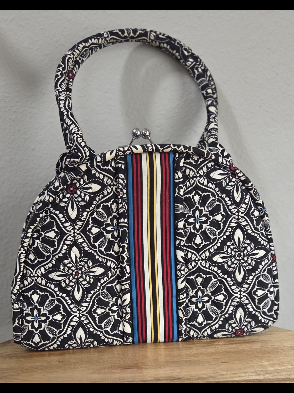 Vtg Vera Bradley Barcelona Women’s Handbag with Multicolor Stripe Accent
